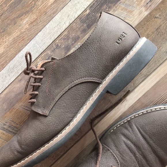 Men’s brown dress shoe - Picture 7 of 7